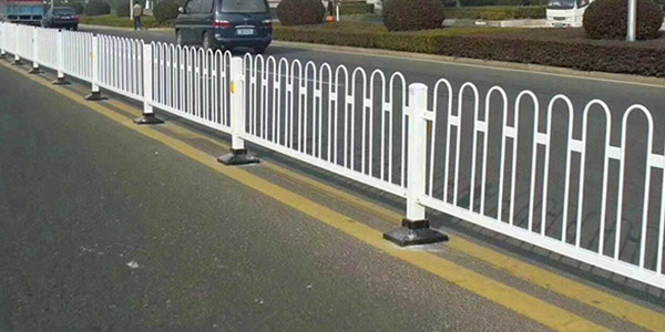 城市交通護(hù)欄的分類(lèi)及作用分析